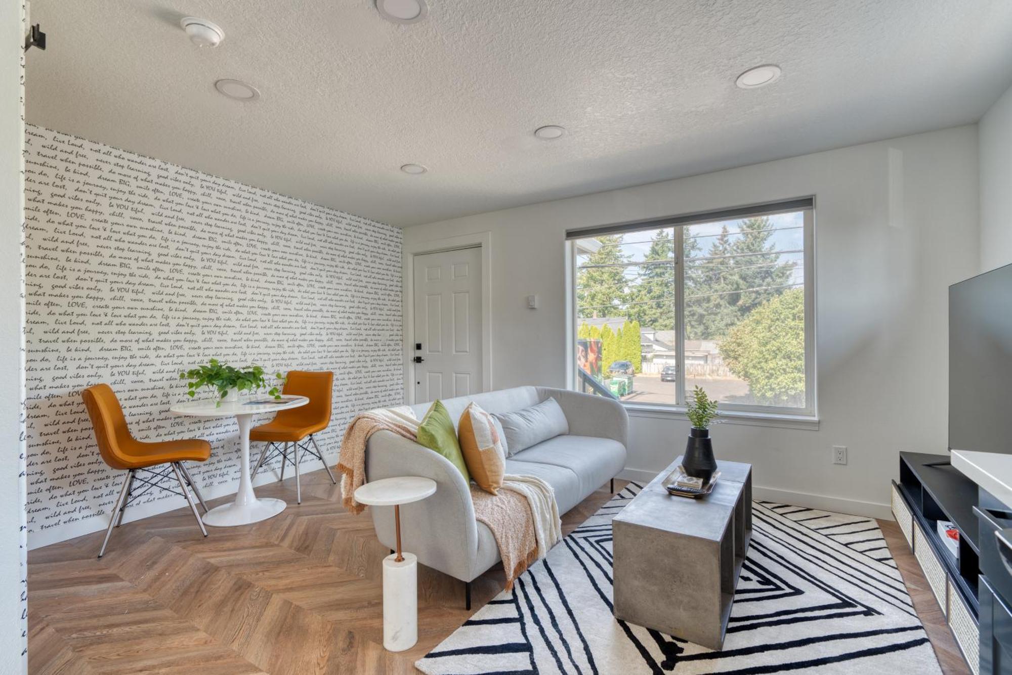 Collection - The Perfect Artist's Retreat In Woodstock Apartment