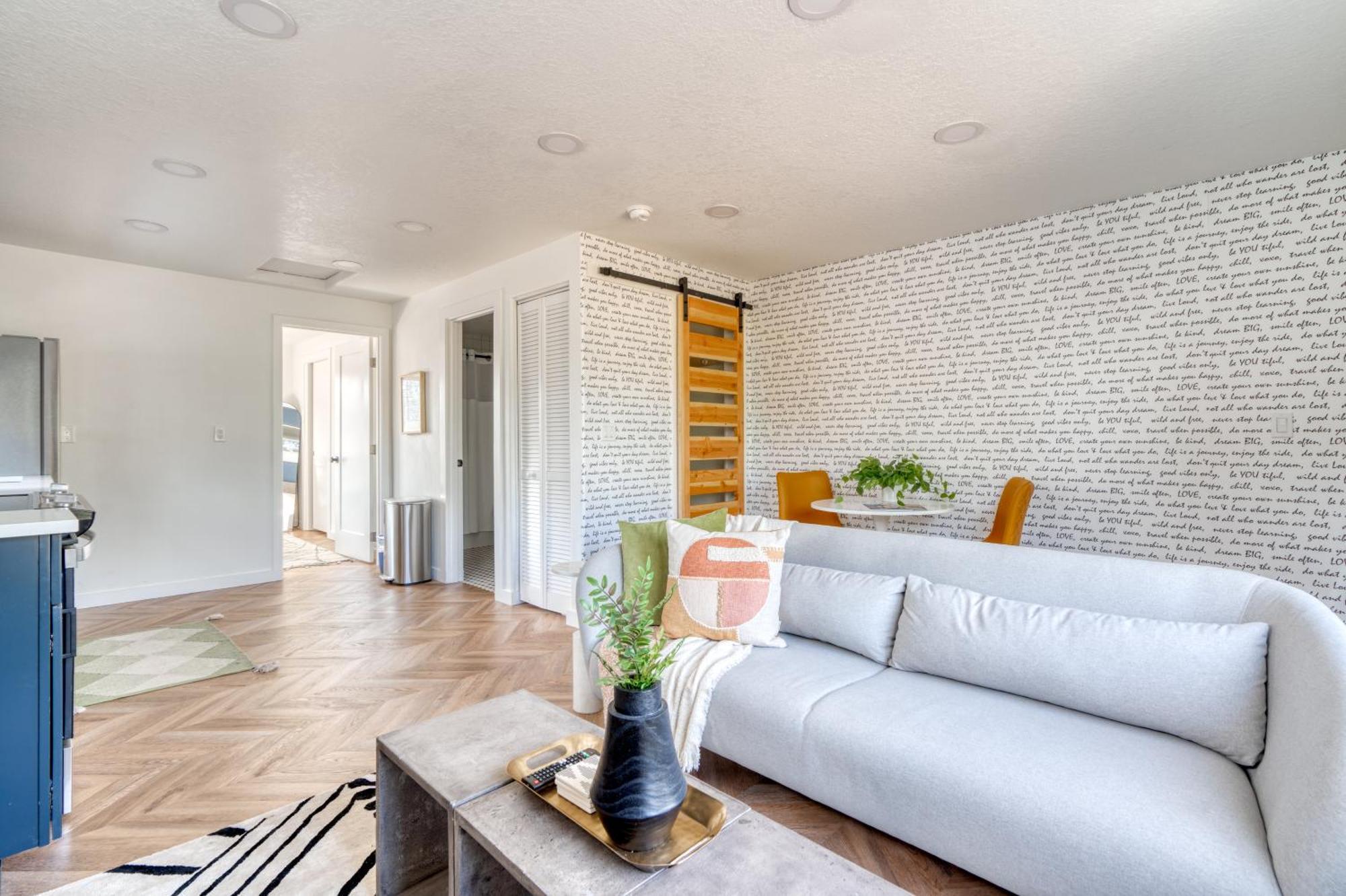 Collection - The Perfect Artist's Retreat In Woodstock Portland